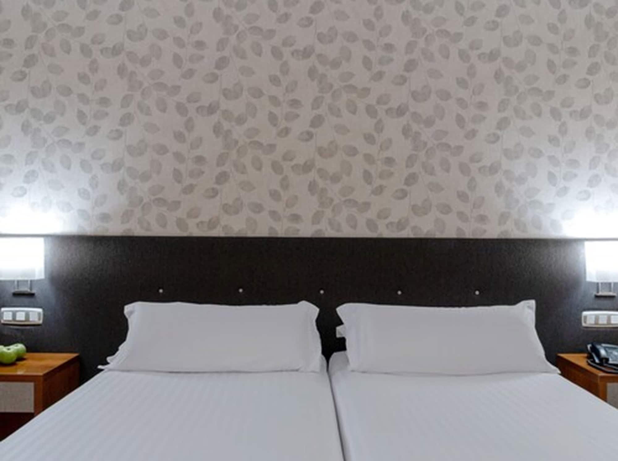 Hotel Plaza Las Matas Las Rozas de Madrid Εξωτερικό φωτογραφία