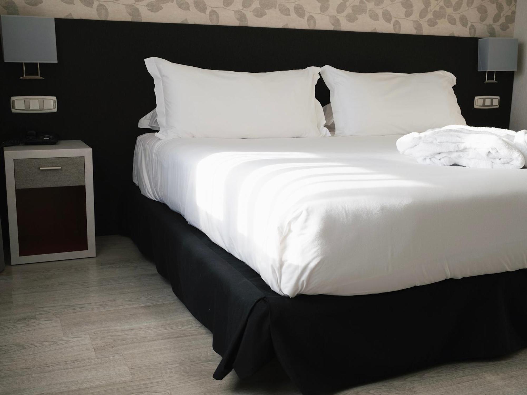 Hotel Plaza Las Matas Las Rozas de Madrid Εξωτερικό φωτογραφία
